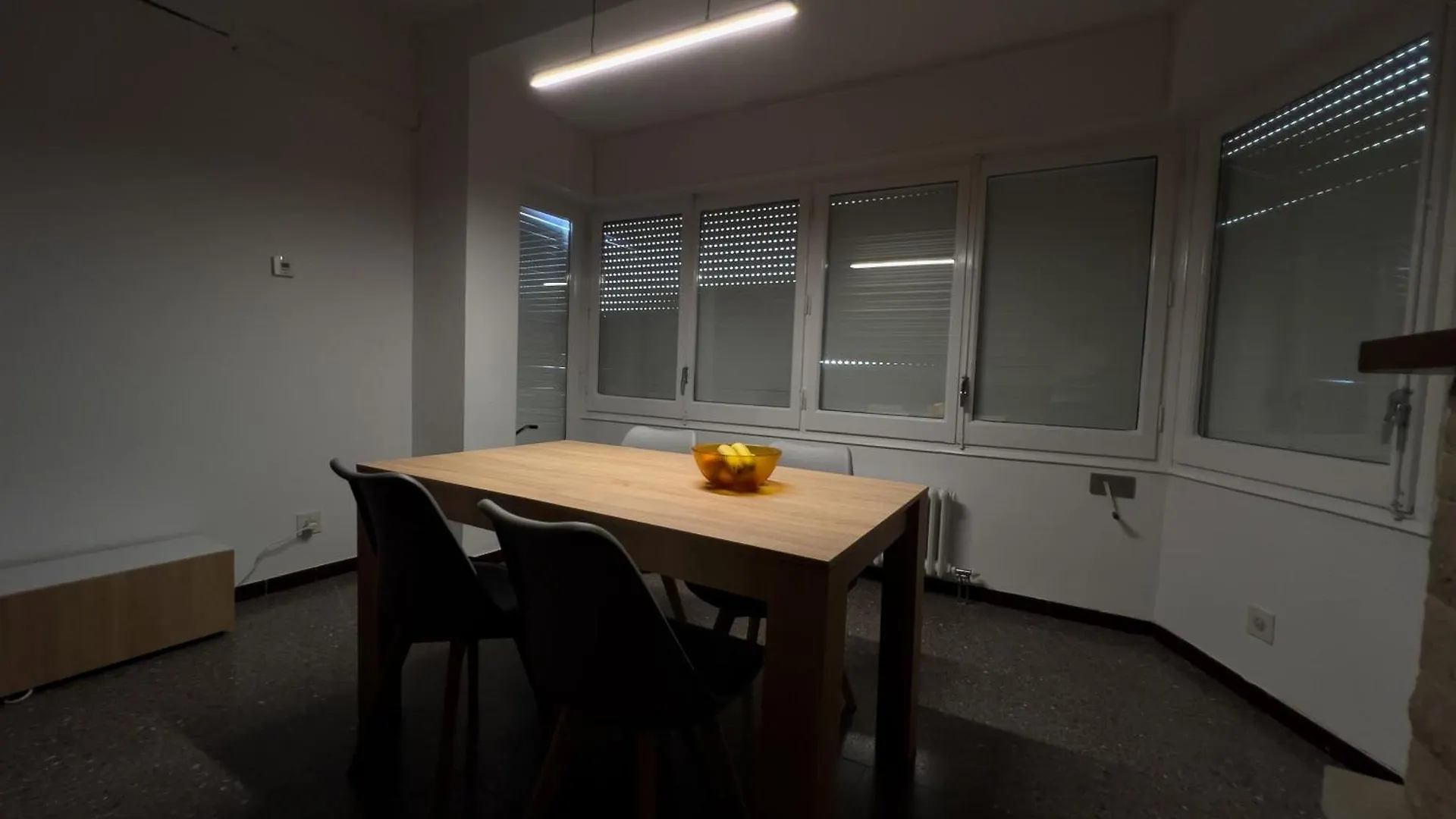 Caserna 13 - Luminoso Piso En Figueres