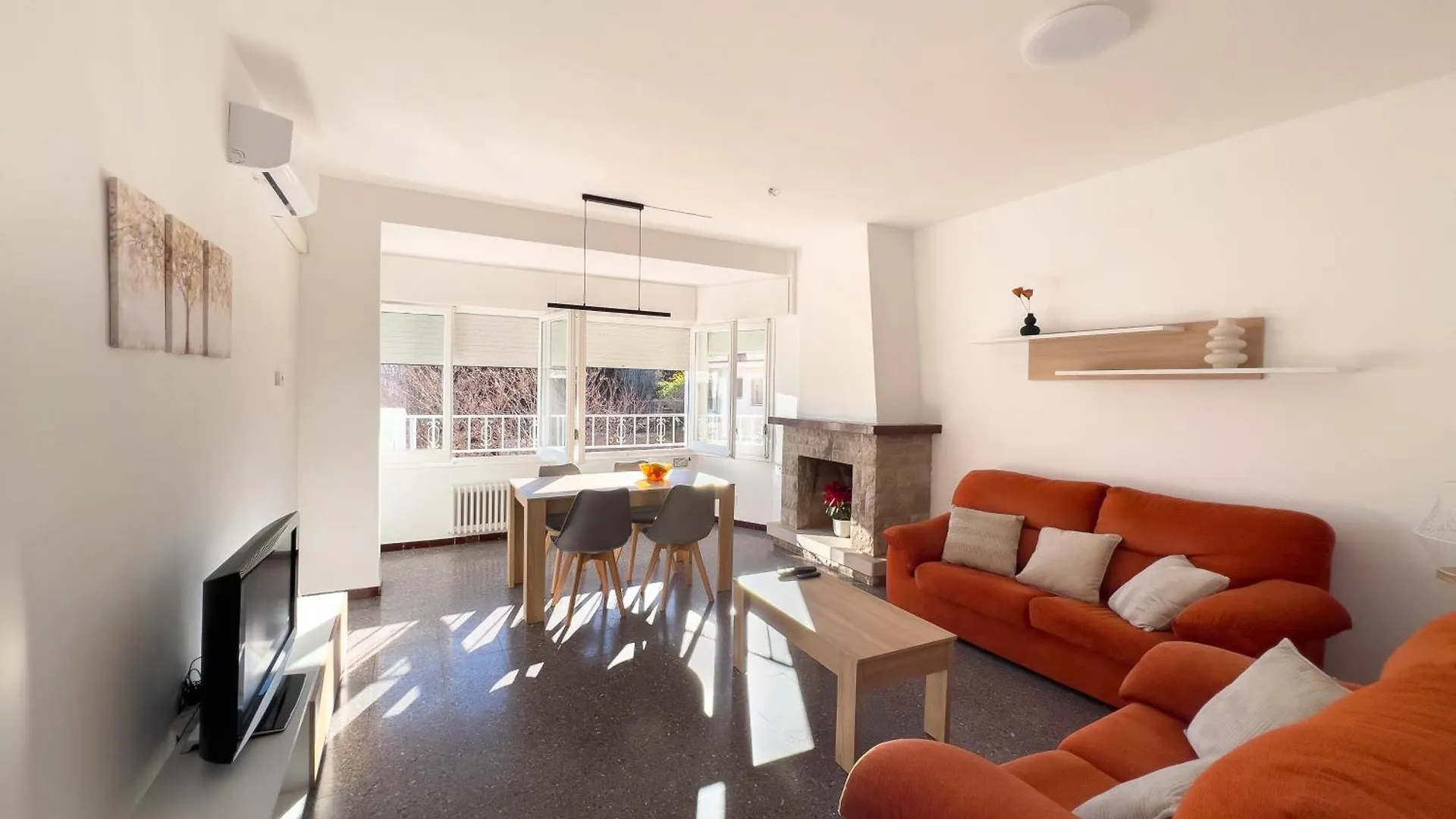 Caserna 13 - Luminoso Piso En Figueres 菲格拉斯